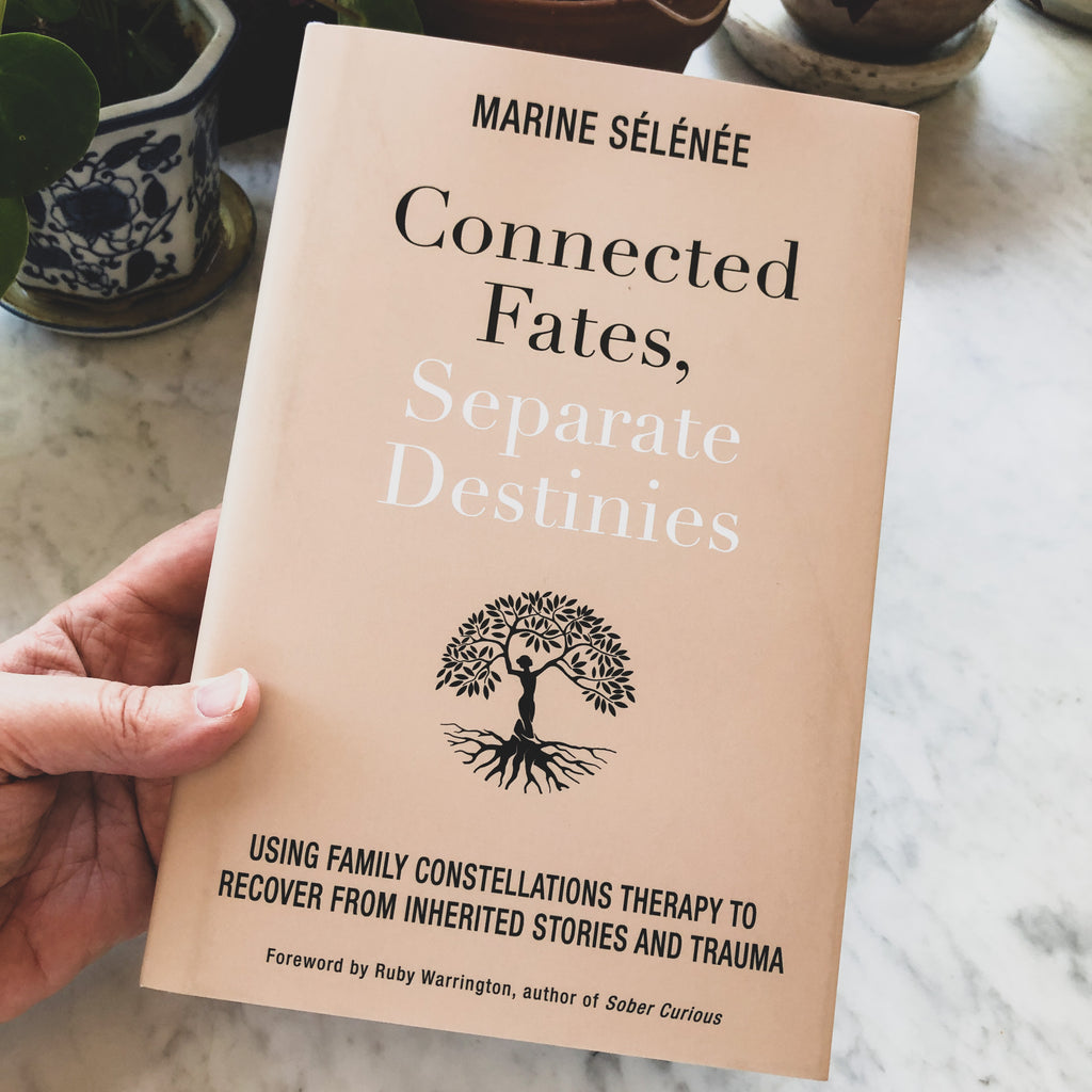Marine Sélénée // Connected Fates, Separate Destinies